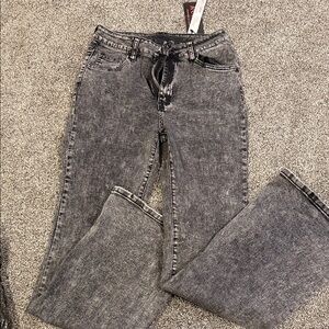 SHEIN Women's Gray Straight Leg Jeans